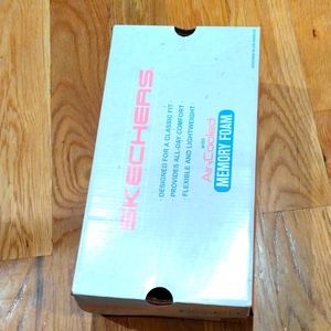 Skechers Air-Cooled memory foam